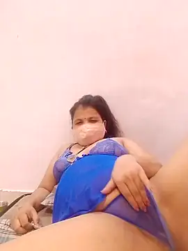nikkyguddi - Nikkyguddi's free webcam - UK Sex Cams