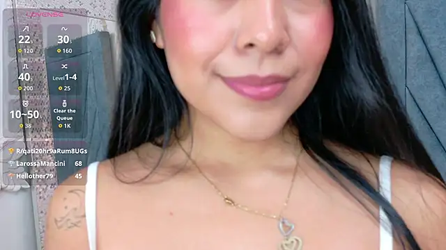 Leandra-Johnson live cam on StripChat