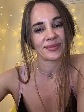LucieMack webcam