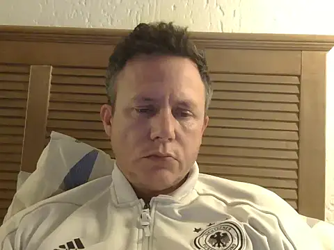 TroyDieselXXX live cam on StripChat