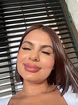 Irina_Velvett webcam
