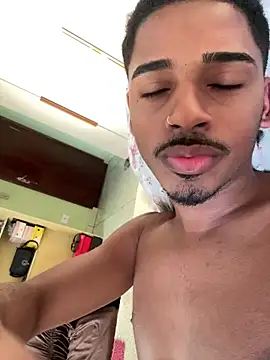 pretin19cm1 live cam on StripChat