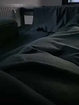 LadyLeni webcam