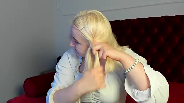 LioraArdyn webcam
