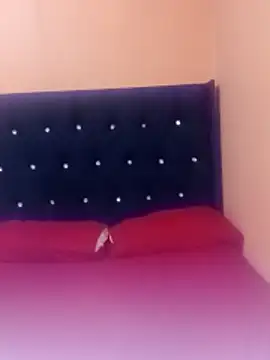 Luciouslips00 webcam