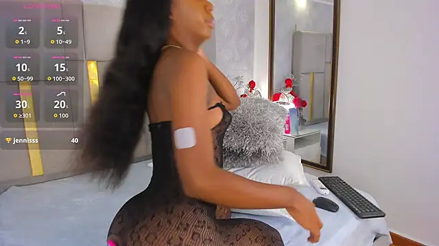 IsisBrown_ live now