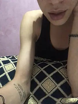 nour-gay webcam