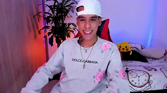Damianwhite live cam on StripChat