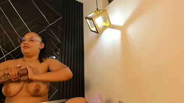 AriaBelle webcam