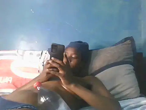 Petite-divaa webcam