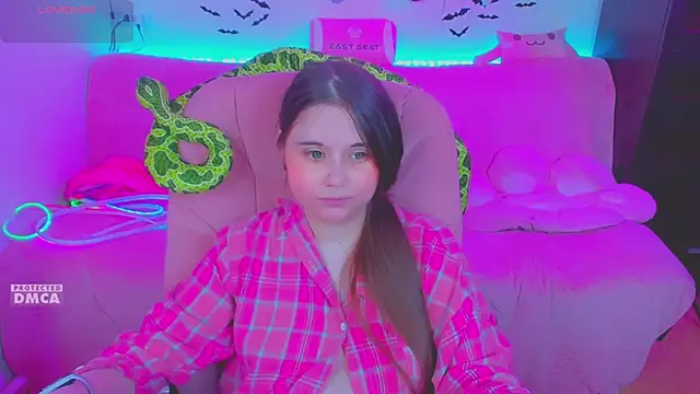Lolisuccub webcam