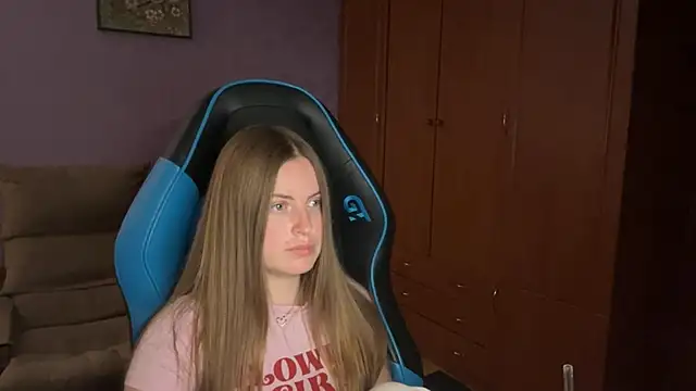 SilkSinner_ webcam