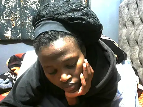 BintiBeauty live cam on StripChat