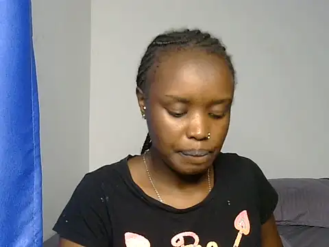Bubbly_Angels live cam on StripChat