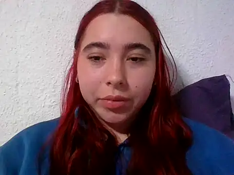 Annisofi000 live cam on StripChat