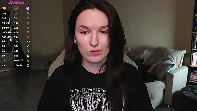 Val_lava live cam on StripChat