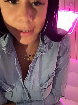 HaileyDiana webcam