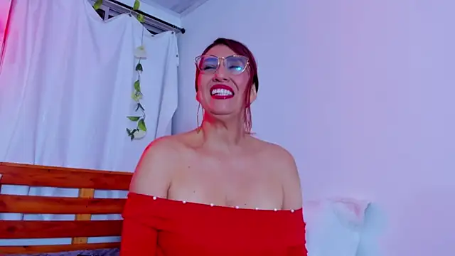perla_franco (F milf) - naked for my queen