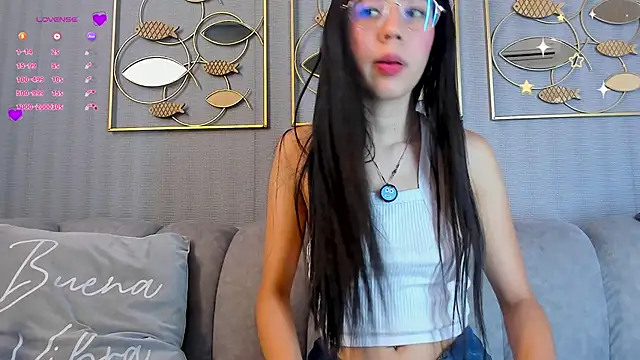 laraa_jeean webcam