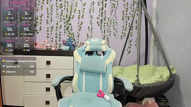 Yoonhee_ki live cam on StripChat