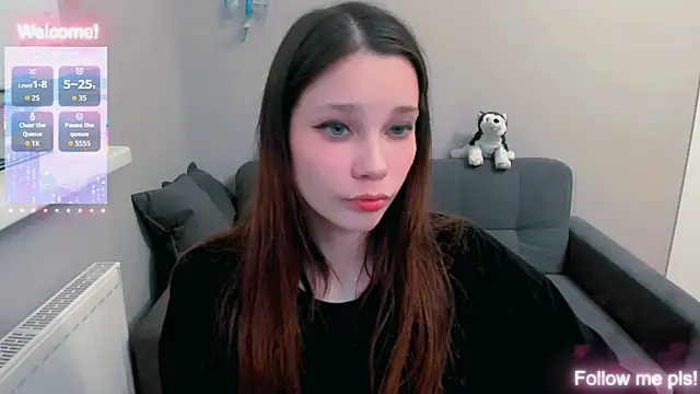 Kitten_Alissa live cam on StripChat
