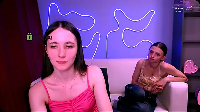bella_dorn live cam on StripChat