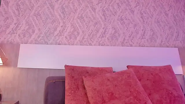 Vittoria__rossi live cam on StripChat