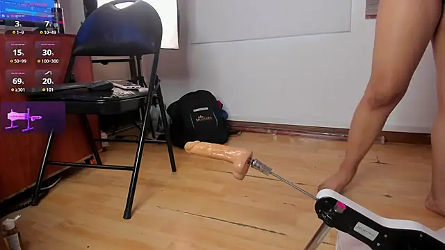 valka_collinss live cam on StripChat