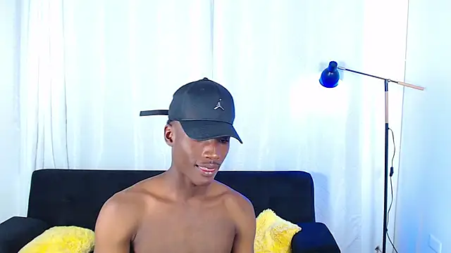 alexaandro18 webcam