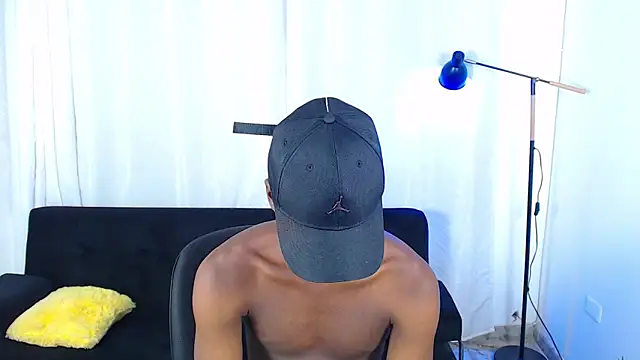 alexaandro18 webcam