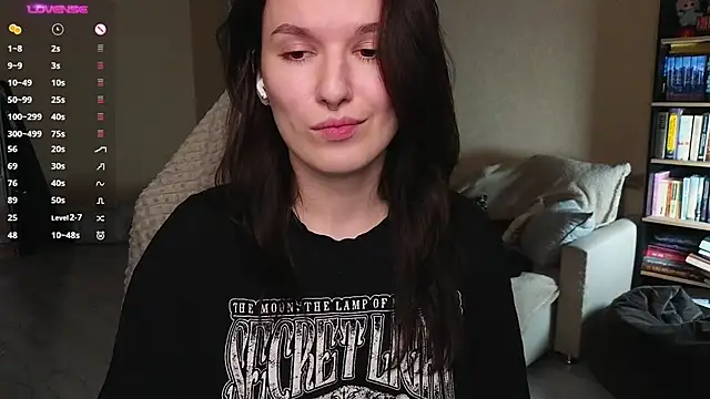 val_lava - Val_lava's free webcam - UK Sex Cams