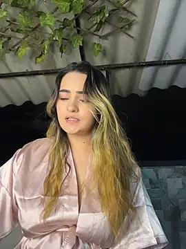 Antonella_Julieta webcam