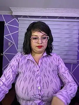 MiiaaJoness