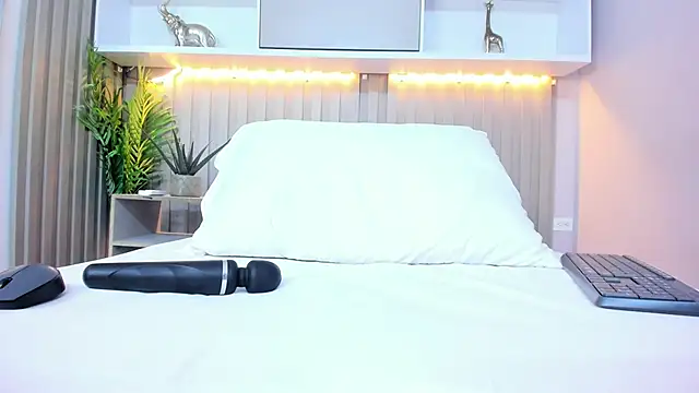isabel_sofiaa webcam
