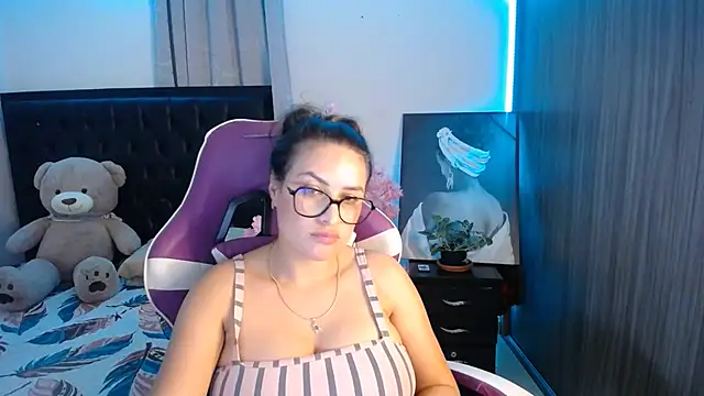 esmeraldaa230