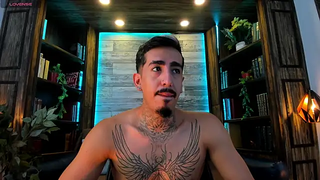 Donovan_Desmond webcam