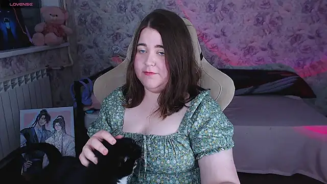 Estelle_Hicks live cam on StripChat