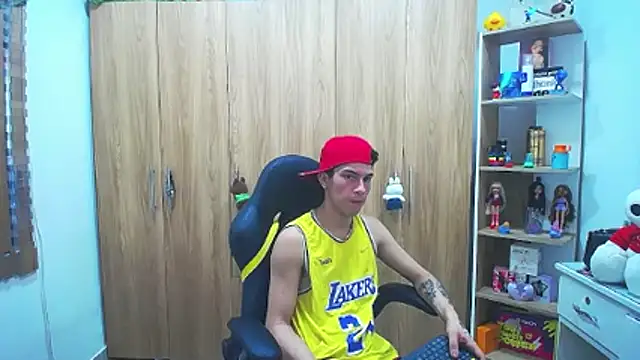 Pride_couple webcam