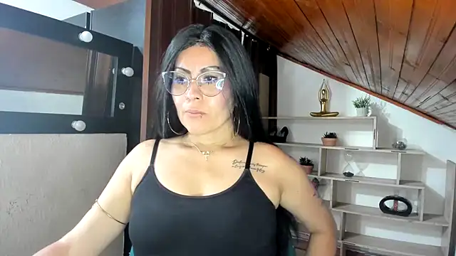 Tania_mature webcam