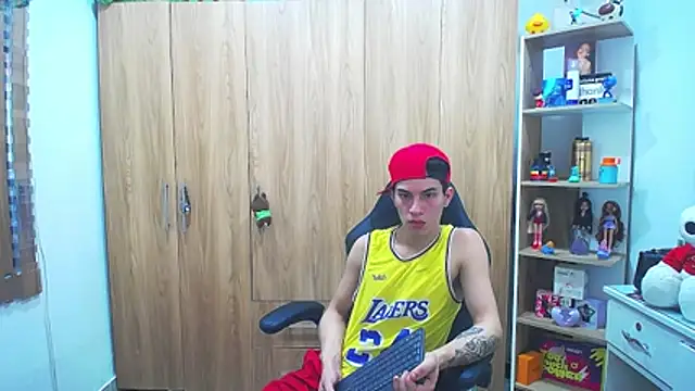 Pride_couple webcam