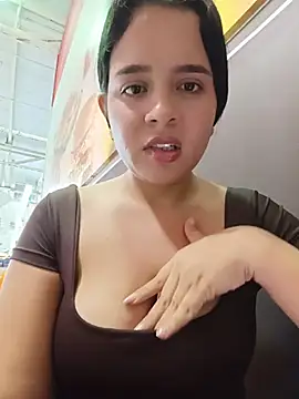 Julieth_hot-69 webcam