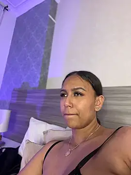 MiilaBlake live cam on StripChat
