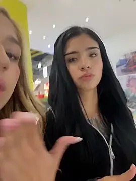 Isabella18_pink webcam