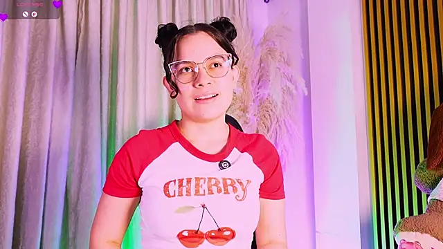 alejagarcia_ live cam on StripChat
