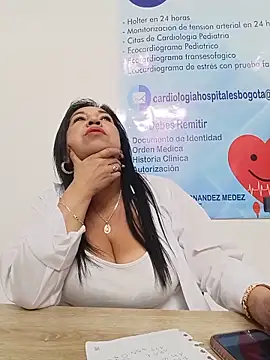 Catalina--14 live cam on StripChat