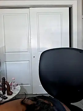 DancingLemonade live cam on StripChat