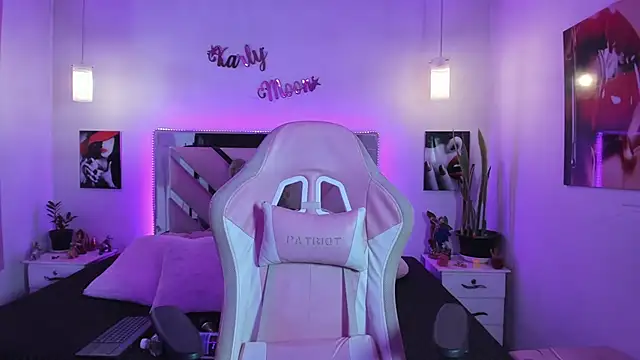 Karly_moon webcam