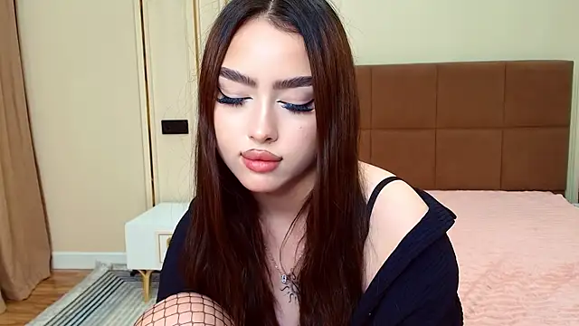 maddie_perezz live cam on StripChat