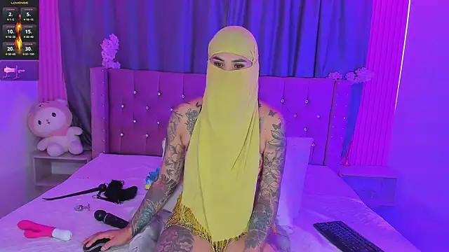 Nayla-Mouna webcam