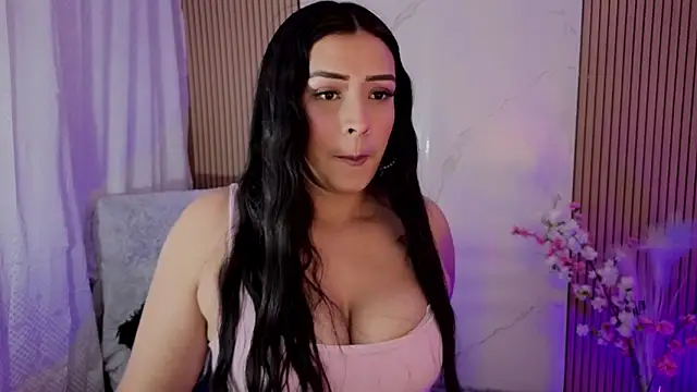 Kayleemorales live cam on StripChat